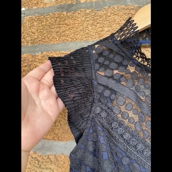 Adelyn rae lace dress size small - Picture 6 of 15